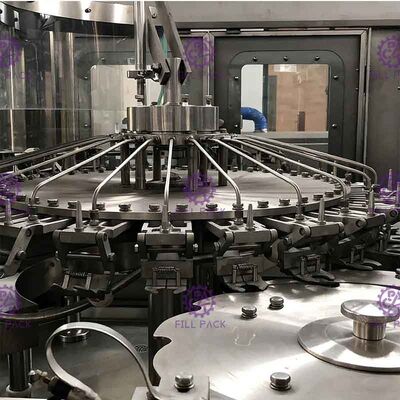 машина 3 минеральной воды 2L разливая по бутылкам в 1 линии 4000BPH ЛЮБИМЦА Monoblock выпивая заполняя поставщик