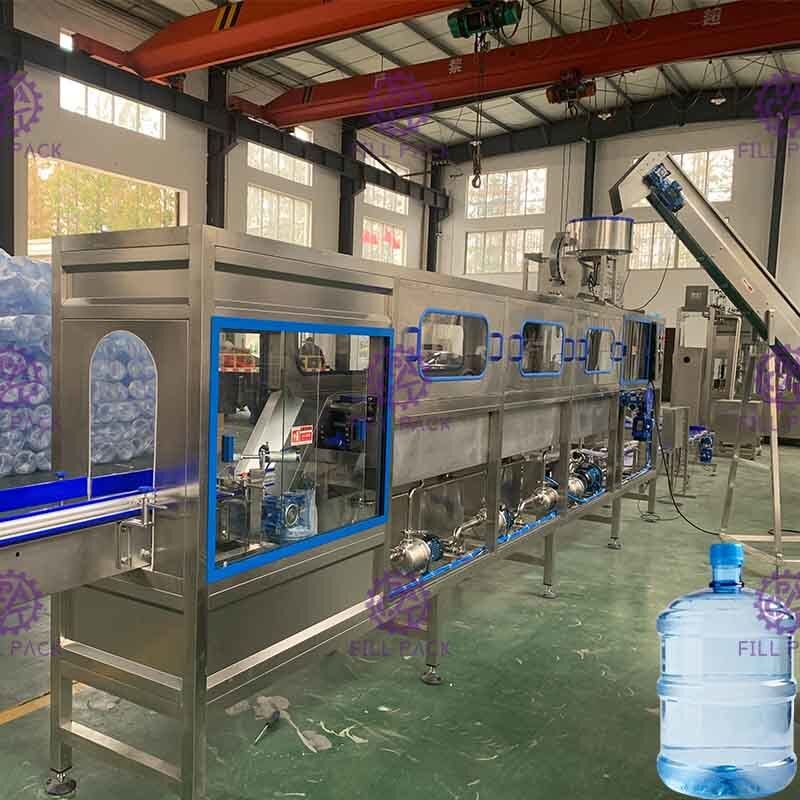 Машина для заполнения 380 Вт. Чистой водой 200 Вт/ч. поставщик
